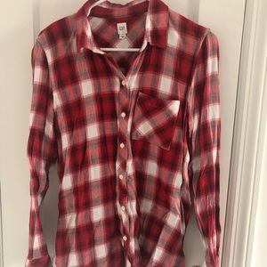 Medium Gap Button Down Shirt